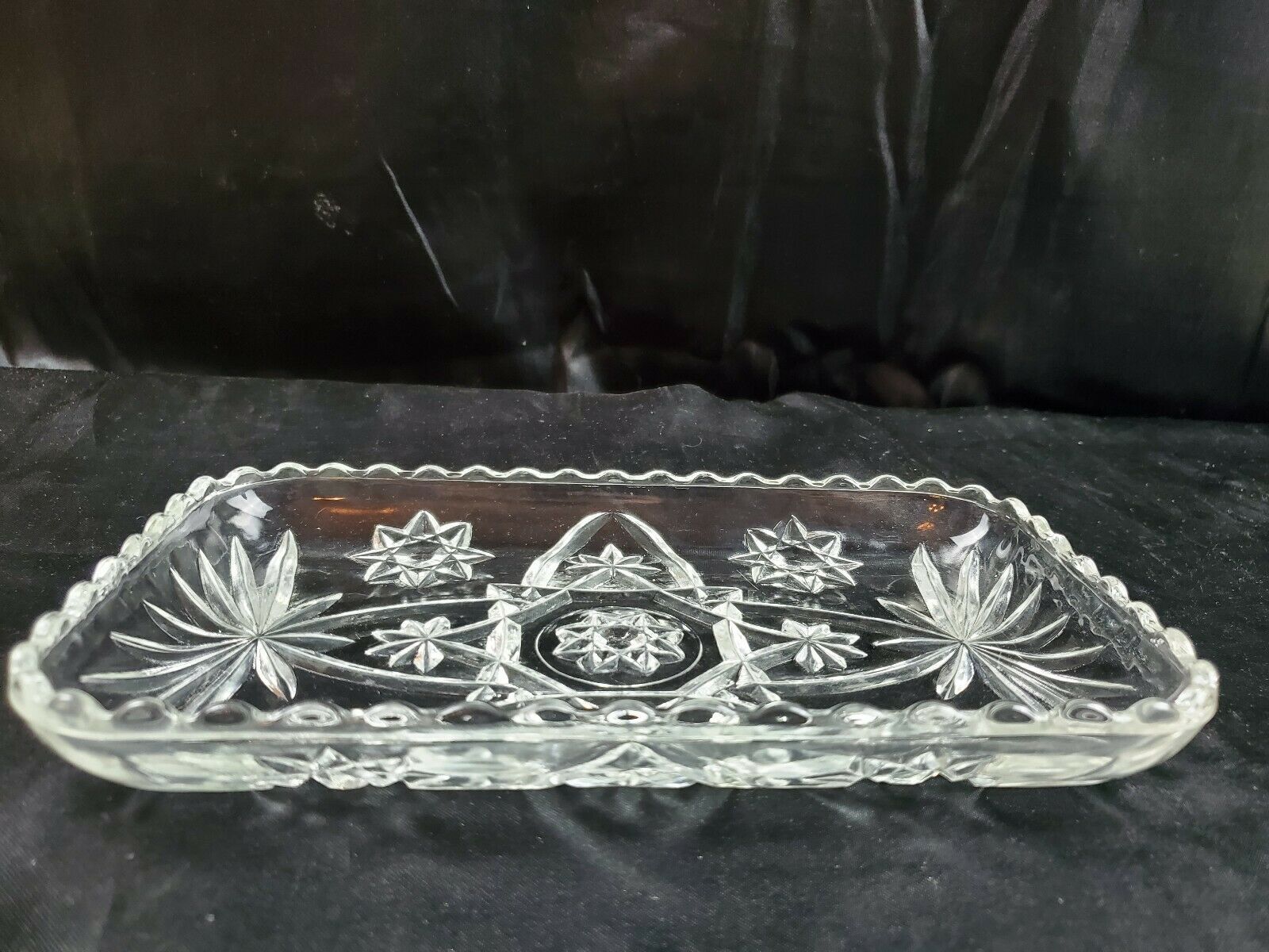 Vintage Anchor Hocking Prescut Clear Pattern Glass Tray Raised Edges Dish