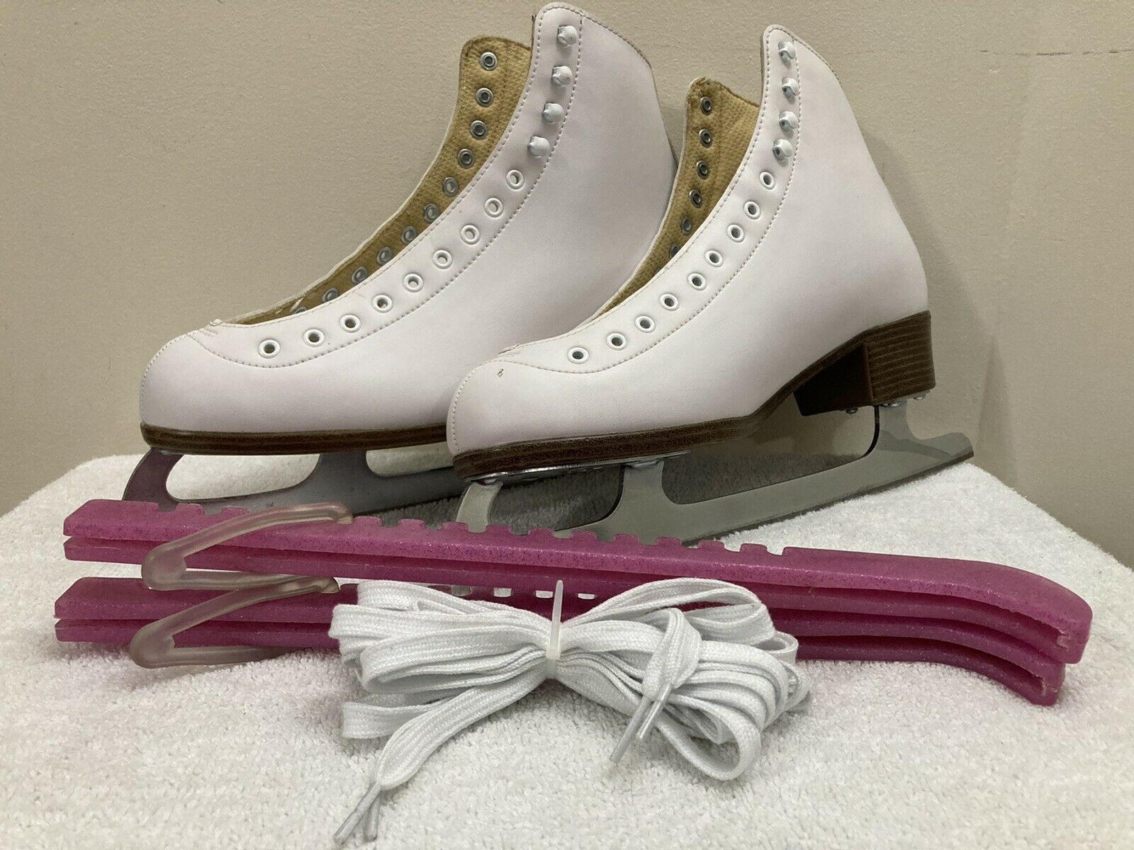 Riedell Model 121 Girls Ice Skates White Size 11